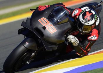 Jorge Lorenzo won’t change riding style for Ducati MotoGP bike