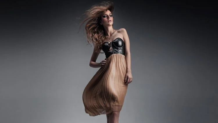 Street style trends for women .