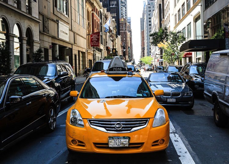 Indonesia’s Largest Fleet Of Taxis Teams Up To Beat Ride-hailing Apps