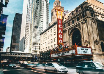 Enjoy the street at Chicago