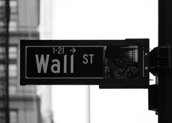 Apple 1Q Guidance CUT Could Make The Stock Market Crash – Apple Stock Crashing