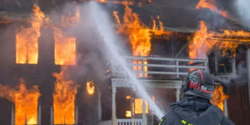 Australia bushfires: What countries have offered international aid?