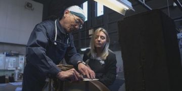 Japanese Artisans Sharpen their Traditional Skills