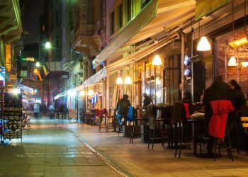 Late night restaurants in Kuta: Great spots that open past midnight